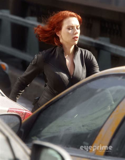 more images from the ny set of the avengers featuring scarlett johansson and jeremy renner