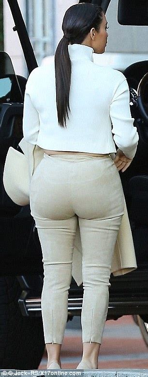 How Kim Kardashian Would Look Without Her Famous Curves Daily Mail Online