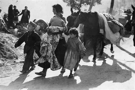 Spanish Civil War 50 Powerful Photos Of The Horrific Conflict