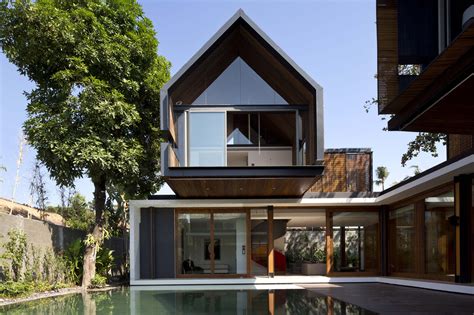 Svarga Residence by RT+Q Architects in Bali, Indonesia