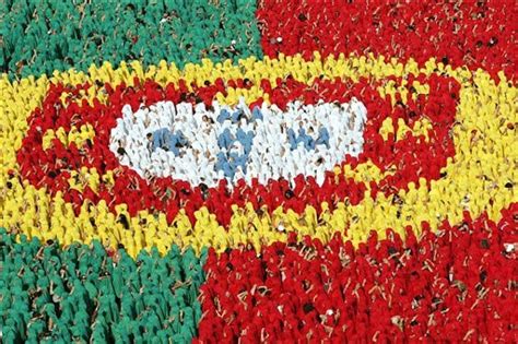 Desenho de dia da liberdade, 25 de abril, feriado nacional em portugal para comemorar a revolução dos cravos de 1974. Celebrando el Día de Portugal - 10 de junio - Ibérica ...