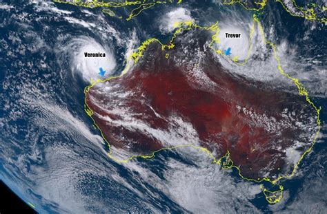 Dex '09, mda2, dex '98, dlrlc, dn, mdn '00, nodex, șăineanu, ed. Due cicloni tropicali minacciano l'Australia : Trevor e ...