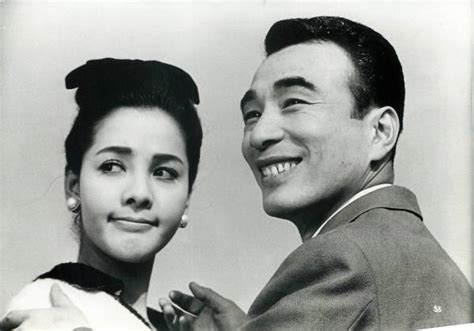 p11619浜美枝植木等『日本一のゴマすり男』スチル(写真)｜売買さ ...