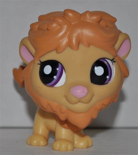 Lion 2000 Littlest Pet Shop Retired Collector Toy Lps Collectible