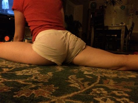My Married Neighbor Milf Was Stretching Like This In Front Of Me Last