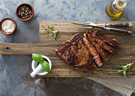 This will generate a good deal of smoke, popping and sizzling, but you must wait exactly 2 minutes before moving the steak. How To Make The PERFECT Pan-Fried Steak For Two! Seriously ...
