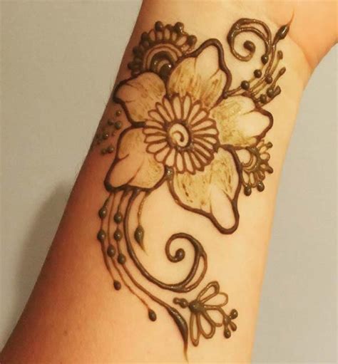 Henna Mehndi tattoo designs idea for wrist - Tattoos Art Ideas