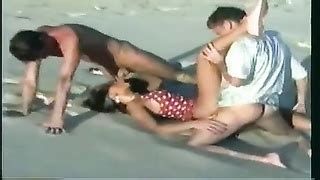 Nataly In Seychelles Beach Dp Porn Videos At Pornworms Porntube