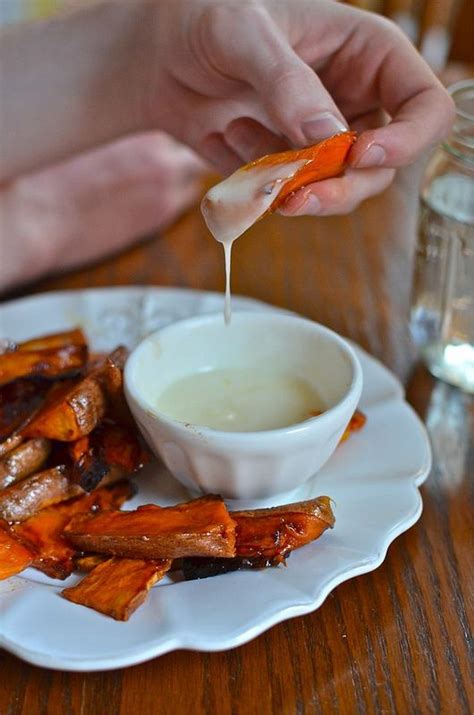 They're perfect for snacking, as a side or for munching on while watching the game. sweet potato fries with vanilla dipping sauce | Sweet ...