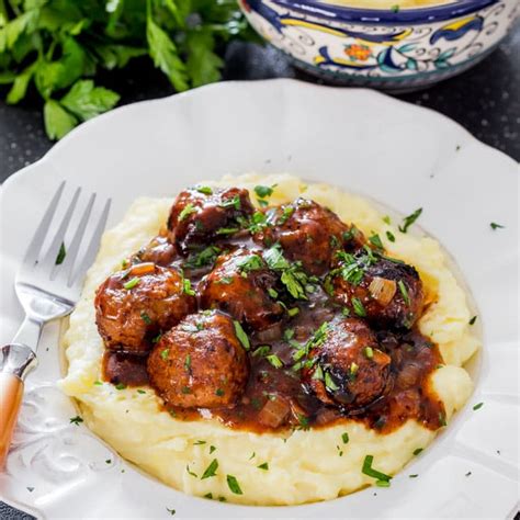 I always grew up making mashed potatoes with cream cheese and enjoy the slight. Salisbury Steak Meatballs with Gravy and Mashed Potatoes ...