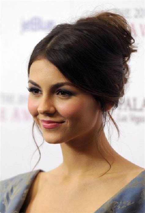 Check spelling or type a new query. 28 Super Cute Bun Hairstyles for Girls - Pretty Designs