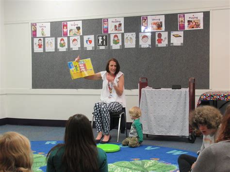 5 Minute Librarian: Developing a Sensory Storytime for Your Library