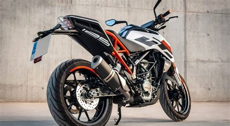 Buyers of two wheeler have increased exponentially in recent years in nepal. Best Bikes Under 4 Lakhs in Nepal: Features and ...