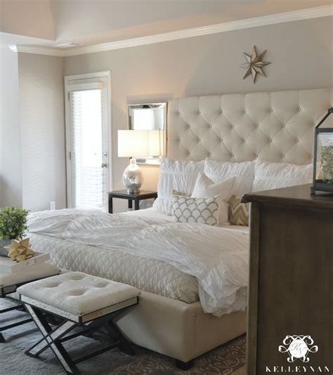The light gray center is bordered with a rich hue to add. Versatile Gray | Favorite Paint Colors | Bloglovin'
