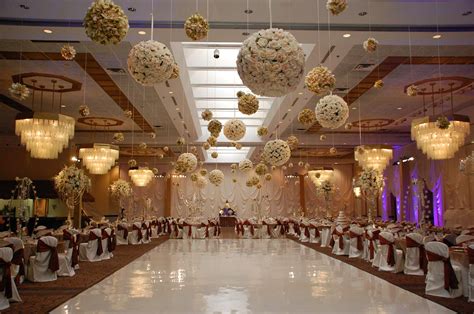 12 Best Hanging Decoration Ideas For Wedding! | Wedding reception