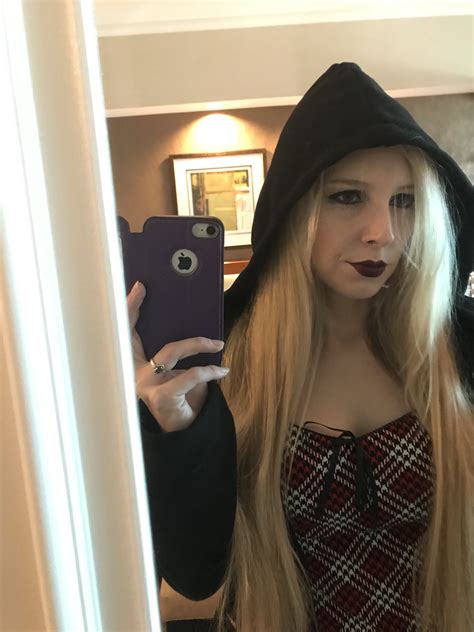 tw pornstars 3 pic delirious hunter twitter birthday vibes blond goth witch 🖤 5 15 pm