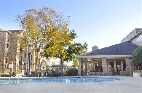 Lark baton rouge is top quality louisiana state university student housing, in a convenient location, just. Regency Club Apartments - Baton Rouge, LA | Apartments.com