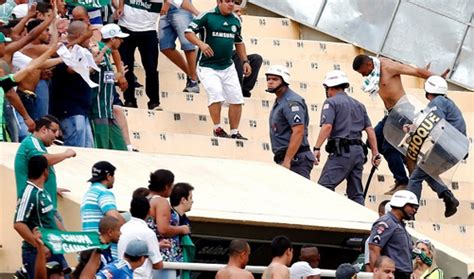 Torcedor Morre De Infarto Em Gol Do Palmeiras Polícia Detém 10 Notícias Terceiro Tempo