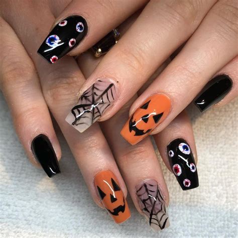 30 Spooky Halloween Nail Art Ideas Halloween Nails Major Mag