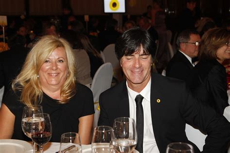 Joachim löw und seine frau daniela haben sich nach über 30 gemeinsamen jahren getrennt. Daniela Löw feiert frisch erschlankt in Berlin - B.Z. Berlin