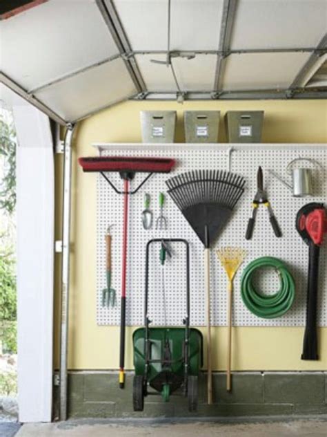 With these garage organization ideas, you'll create a new space i'm always on the lookout for garage organization ideas because the garage seems to get more stuff that i didn't plan for. 49 Brilliant Garage Organization Tips, Ideas and DIY ...