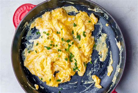 Here is a healthy recipe for mayonnaise! Scrambled Eggs Recipe | Leite's Culinaria