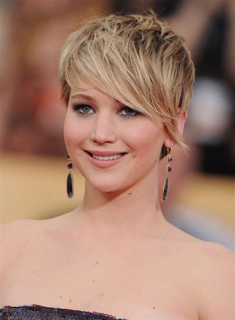 20 Photo Of Asymmetrical Long Pixie Hairstyles For Round Faces