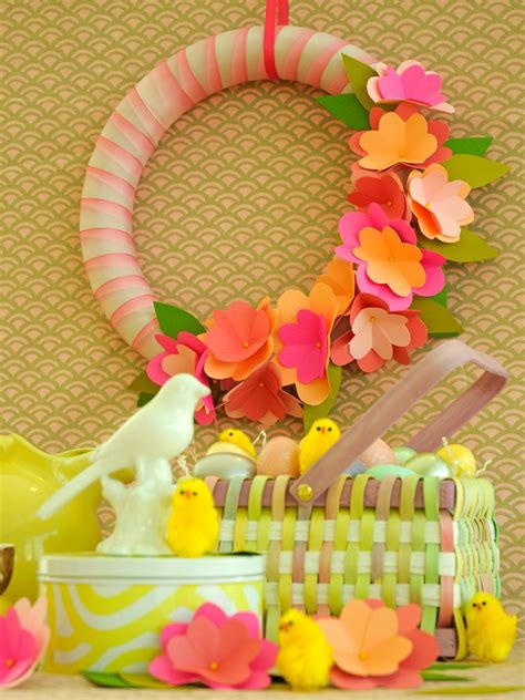 Make A Paper Posey Spring Wreath Hgtv