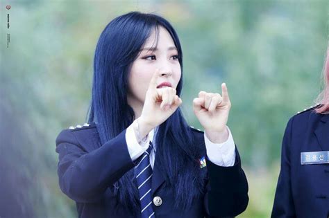 See tweets about #moonbyul on twitter. Atualização - Moonbyul | MAMAMOO BR Amino