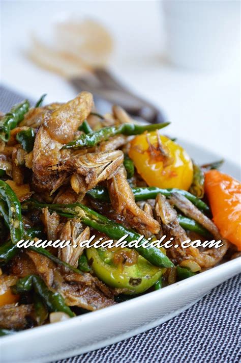 Tahu dan tempe memang kombinasi produk olahan kedelai yang kaya akan protein. Tumis Ikan Asin Cabe Hijau Berkecap (Dengan gambar) | Resep masakan, Resep masakan asia, Resep ...