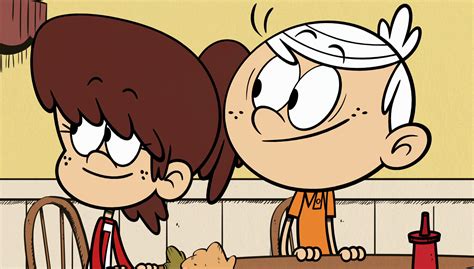 Image S1e04b Linc And Lynn Look Overpng The Loud House