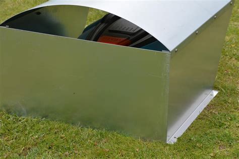 Any epoxy floor coating with an hour or more of pot life or that needs a wait time (induction time)after mixing is an epoxy to steer clear of. Rückwand für Mähroboter Garage Farbe nach RAL-Karte aus Metall