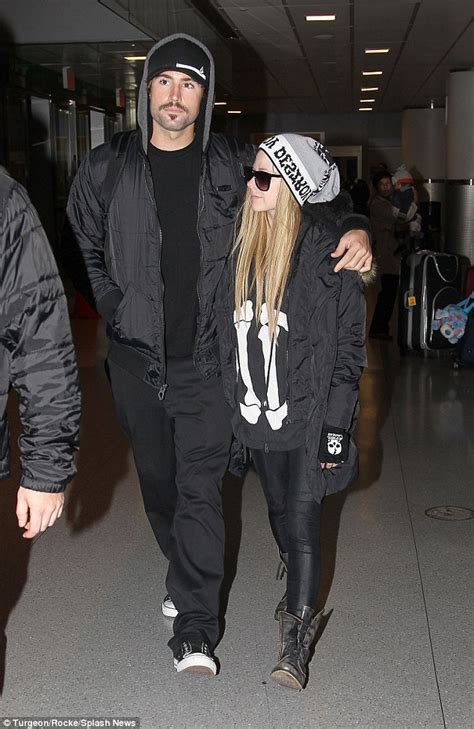 Avril lavigne e brody jenner si sono lasciati dopo due anni di storia e una crisi che, negli ultimi tempi, ha portato alla rottura. Brody Jenner engaged to Kaitlynn Carter after two years of dating | Daily Mail Online