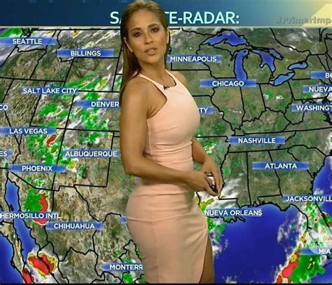 Mamacita In 2022 Hottest Weather Girls Mexican Weather Girl Itv Weather Girl