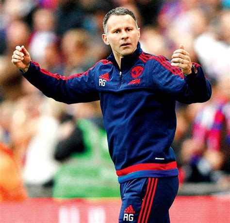 alex ferguson ryan giggs quit at man united at the right time