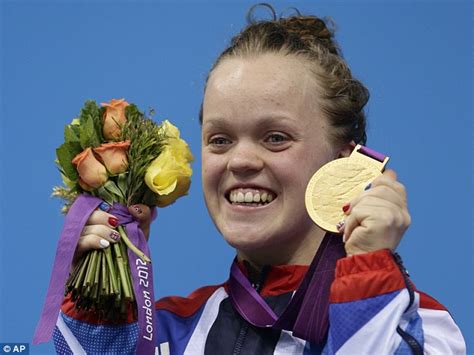 London 2012 Paralympics Ellie Simmonds Wins Gold In 400m Freestyle Daily Mail Online