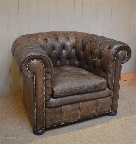 Club chair in leather and french leather club sofas. Antiques Atlas - Vintage Button Back Leather Club Chair