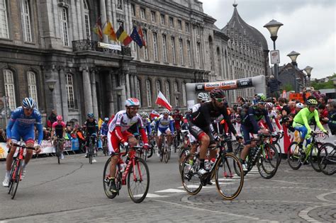 The race ran 138.5km from bastogne to liege, despite the name, with van vleuten making. Liège - Bastogne - Liège 2015 © Patrice Fagnoul