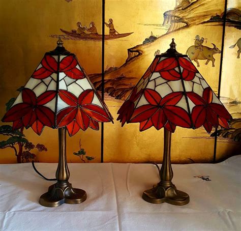 Stained Glass Lamps Stained Glass Projects Leaded Glass Stained Glass Windows Mosaic Glass
