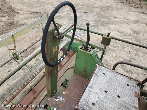 John Deere 55 Combine In Great Bend Ks Item Ix9845 Sold Purple Wave