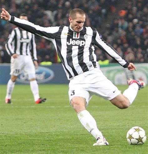 I was a fool to reject arsenal. Giorgio Chiellini Interview | FirstTouchOnline.com