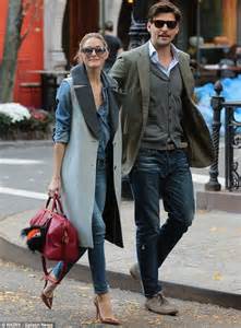 Olivia Palermo And Husband Johannes Huebl Saunter To Lunch In New York