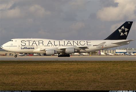 Boeing 747 430m Star Alliance Lufthansa Aviation Photo 1013073