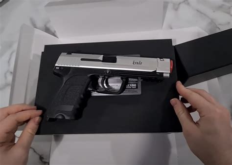 Tokyo Marui SG 09 R Gas Blowback Pistol Unboxing Popular Airsoft