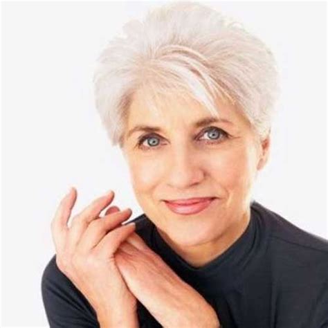2020 has passed, a year that is not so great for many people. Very Stylish Short Haircuts for Older Women over 50 - Page ...