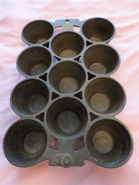 Chocolate cupcakes with raspberry buttercream.pic.twitter.com/zqiu4mlhwl. Pin on Cast Iron Gem and Muffin Pans