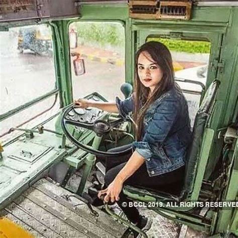 Meet Pratiksha Das Mumbais First Female Bus Driver