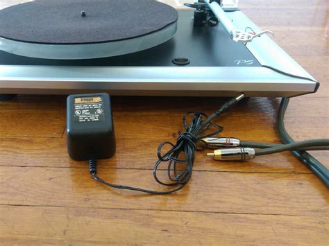 Rega P5 Belt Drive Turntable With Rb700 Tonearm Great Turntables