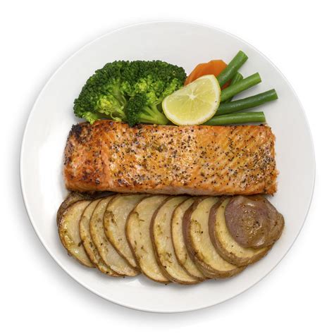 Sprinkle over the fennel fronds and serve with lemon wedges. Salmon and Potato with Mixed Vegetables - Muscle Chow