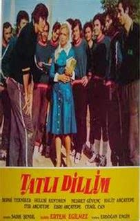 Tarik akan , halit akçatepe , hulusi kentmen , and kemal sunal in oh olsun ( tarik akan TATLI DİLLİM (1972) Tarık Akan - Filiz Akın - Hulisi ...